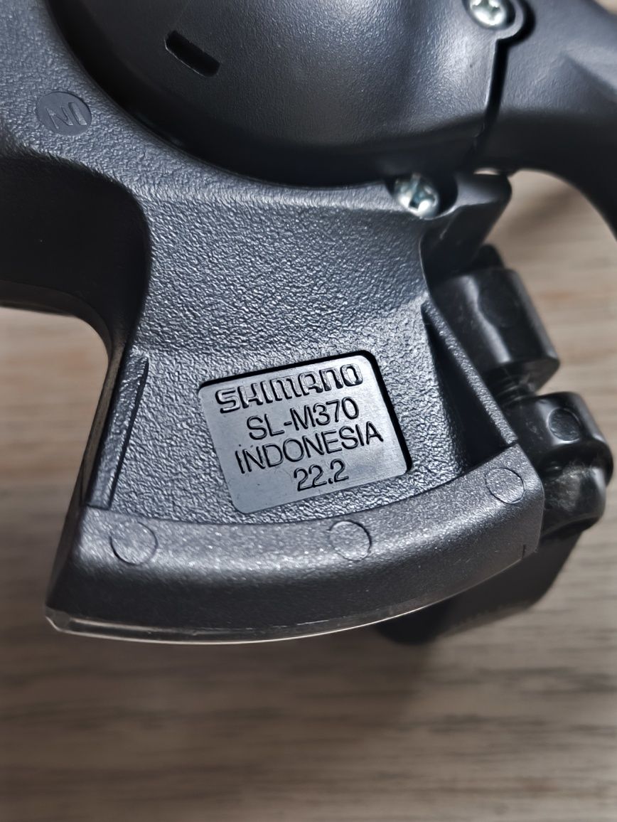 Manetki Shimano Altus SL-M370