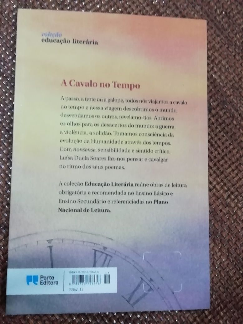 Recomendado Plano Nacional Leitura LER+ A Cavalo no Tempo Como novo!