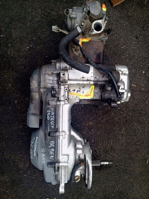 YAMAHA MAJESTY 250 DX SILNIK