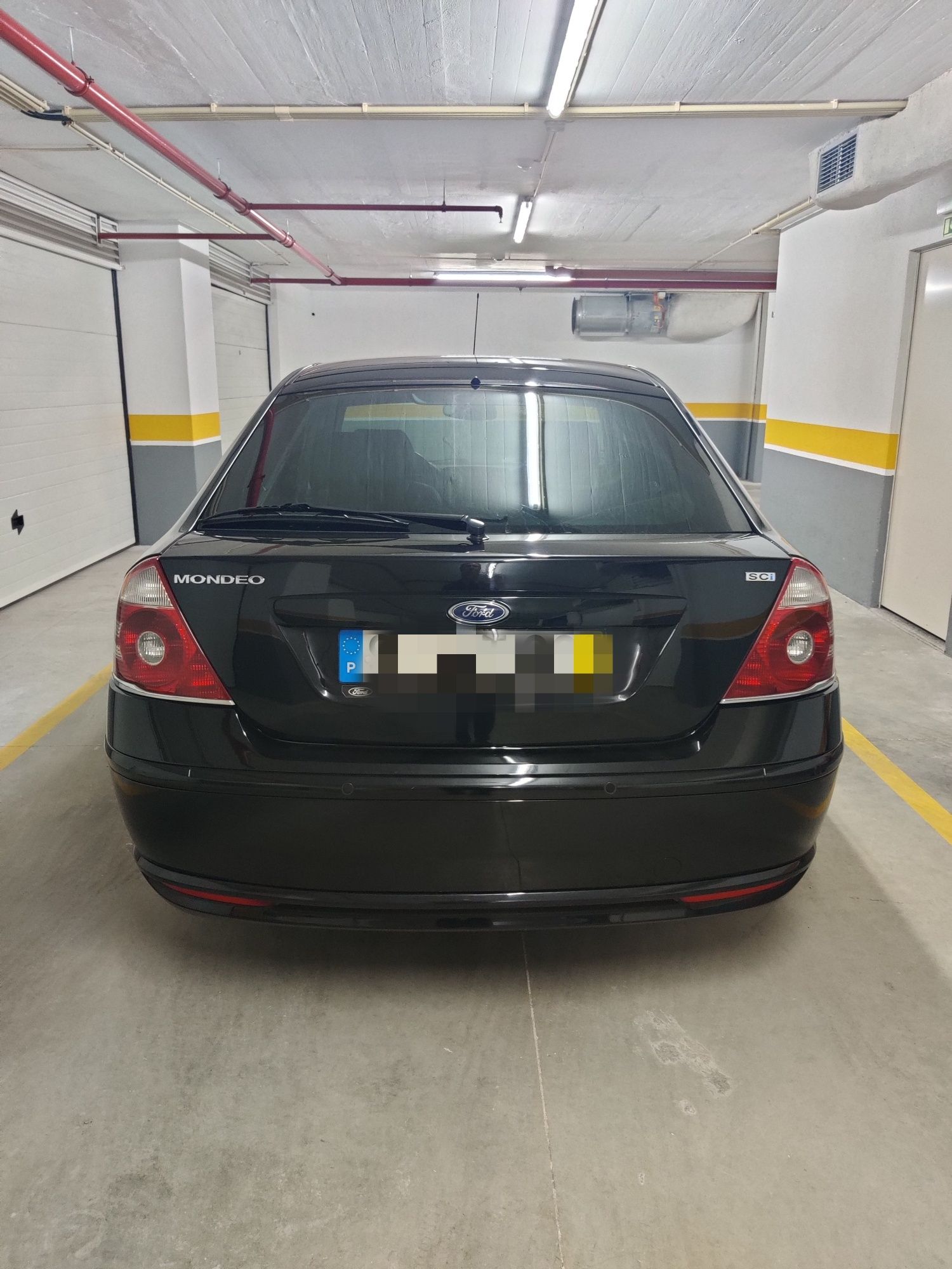 Ford Mondeo 1.8 SCI 130cv Titanium impecável