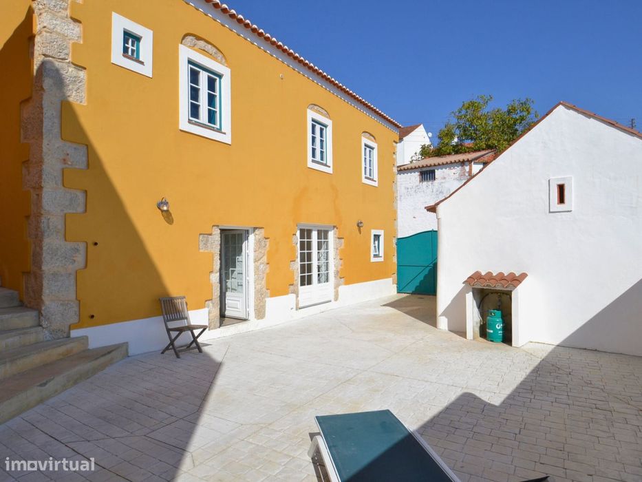 Moradia Restaurada com Piscina