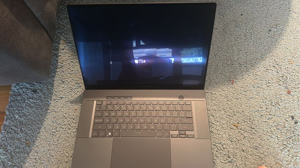 Portátil ASUS ROG Zephyrus G16 | 32Gb | RTX 4070 | 240Hz | Oled