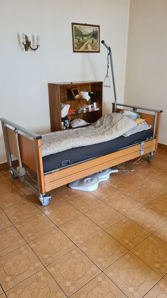 Łóżko rehabilitacyjne elektryczne
