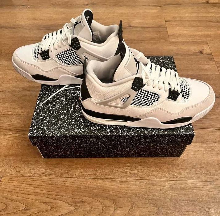 Buty meskie Mokasyny Jordan_4_Retro_Military_Black R.44