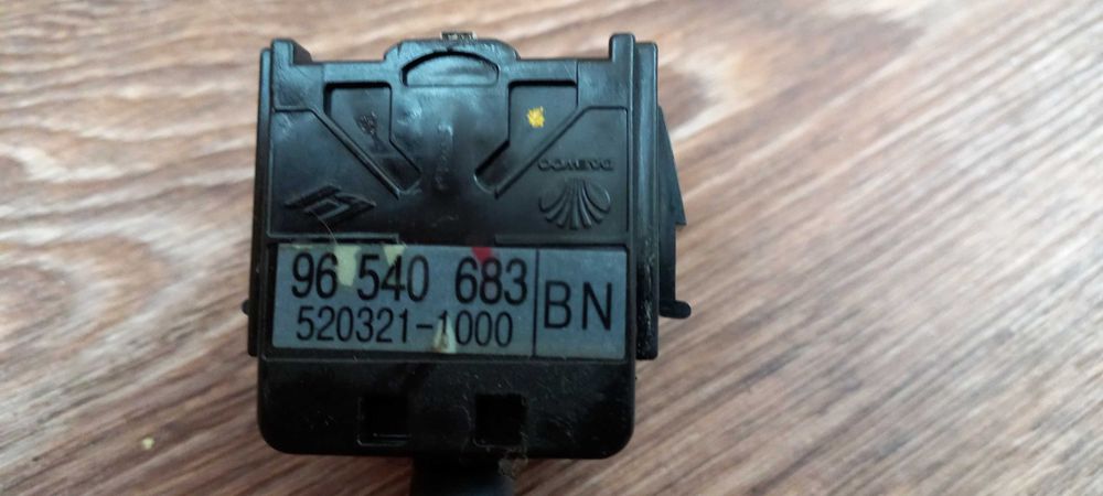 Переключатель поворотов Авео Т250