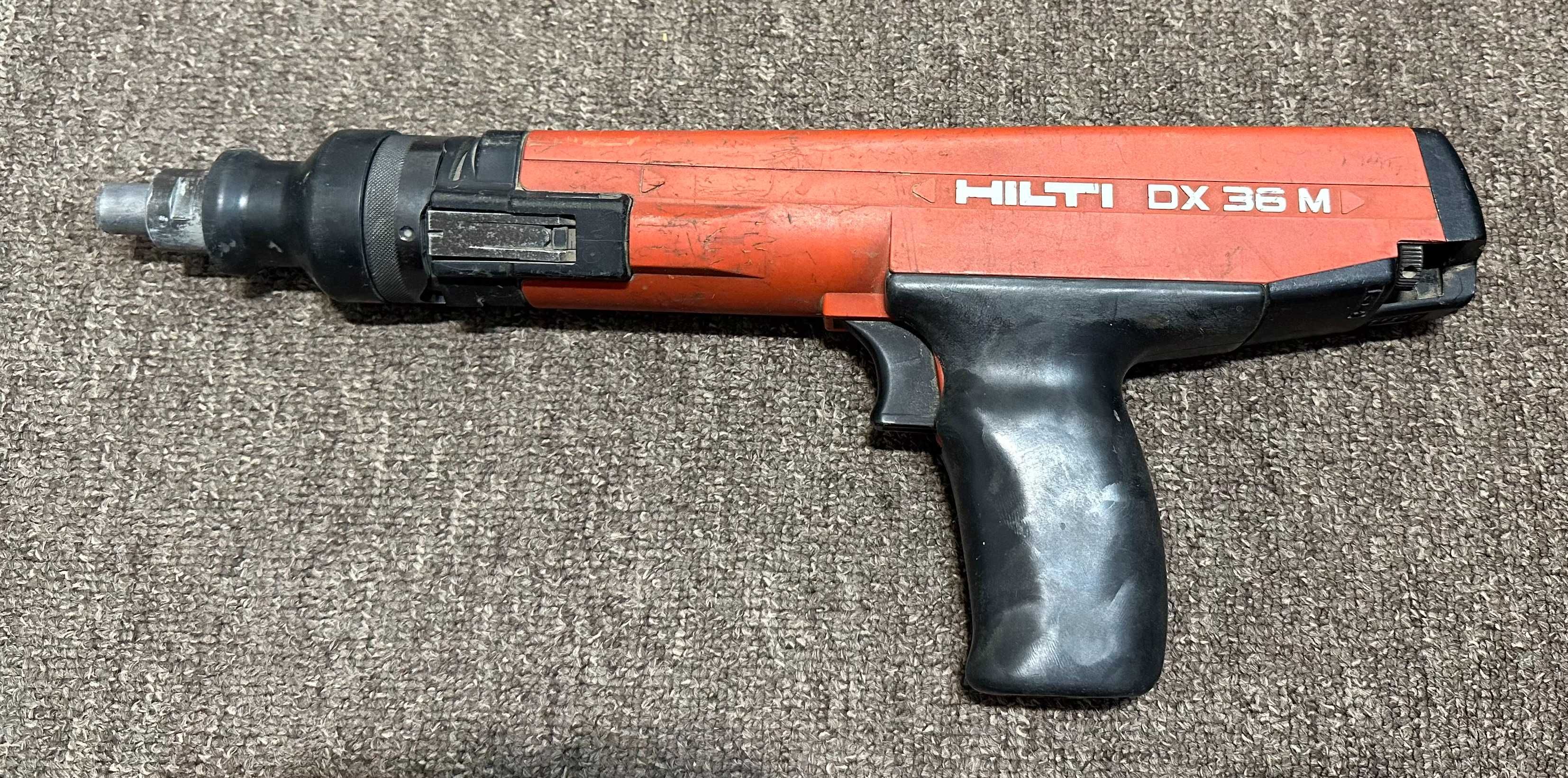 Пороховой монтажный пистолет Hilti DX 36 M.