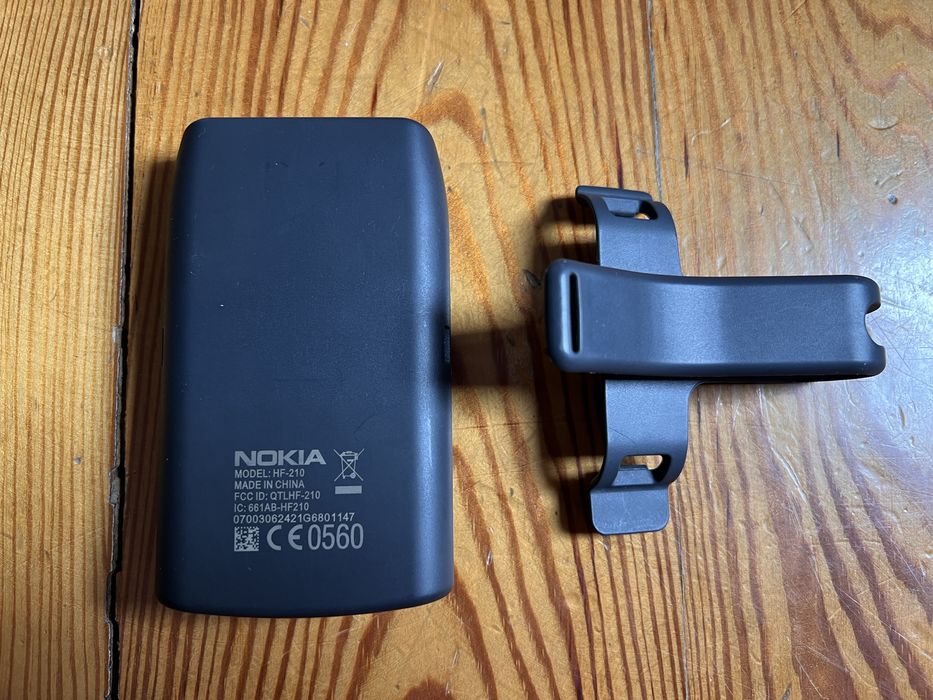 Zestaw głośnomówiący Nokia HF-210