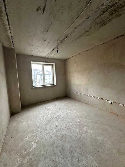 Центр! Здана квартира, 74.5 м2 на 7 поверсі , сирець.