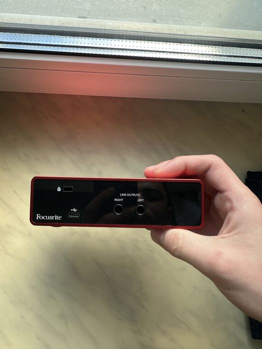 Продам мікрофон RØDE NT1-A і аудіокарту Focusrite Scarlett Solo
