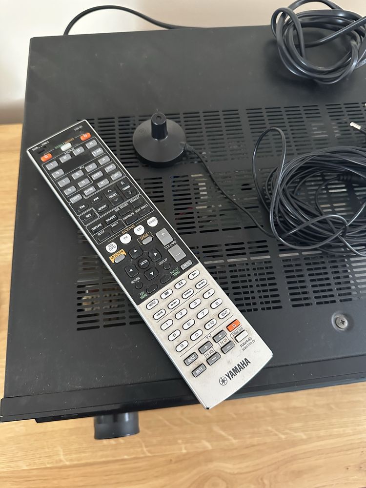 Yamaha RX-V771 – amplituner 7.1 w stanie jak nowy