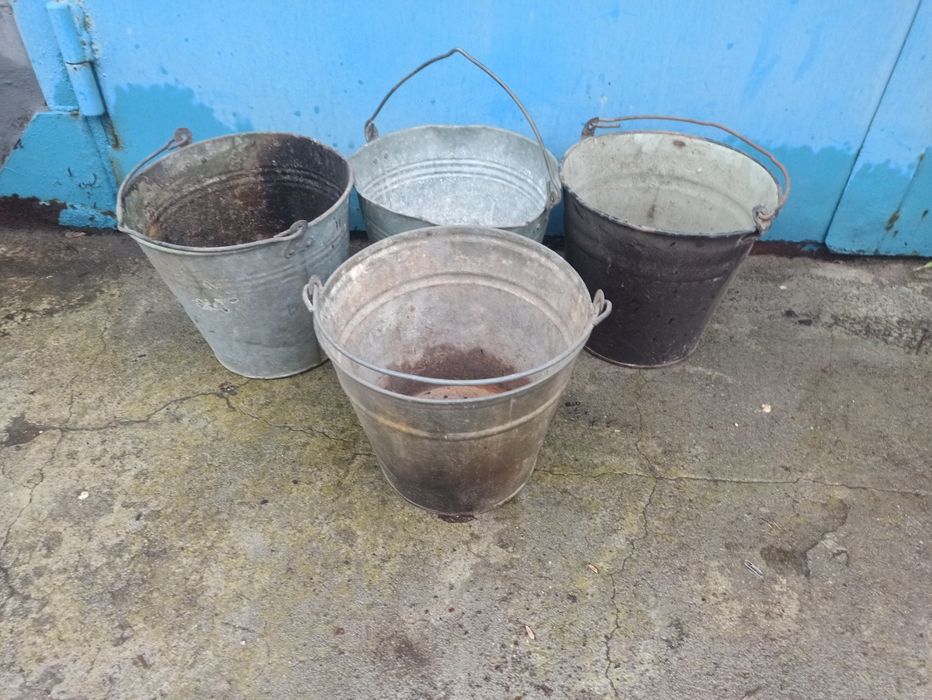 Відра господарчі