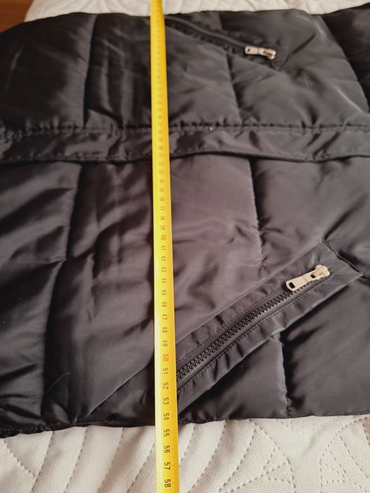 Czarny płaszcz kurtkowy rozm 36/38