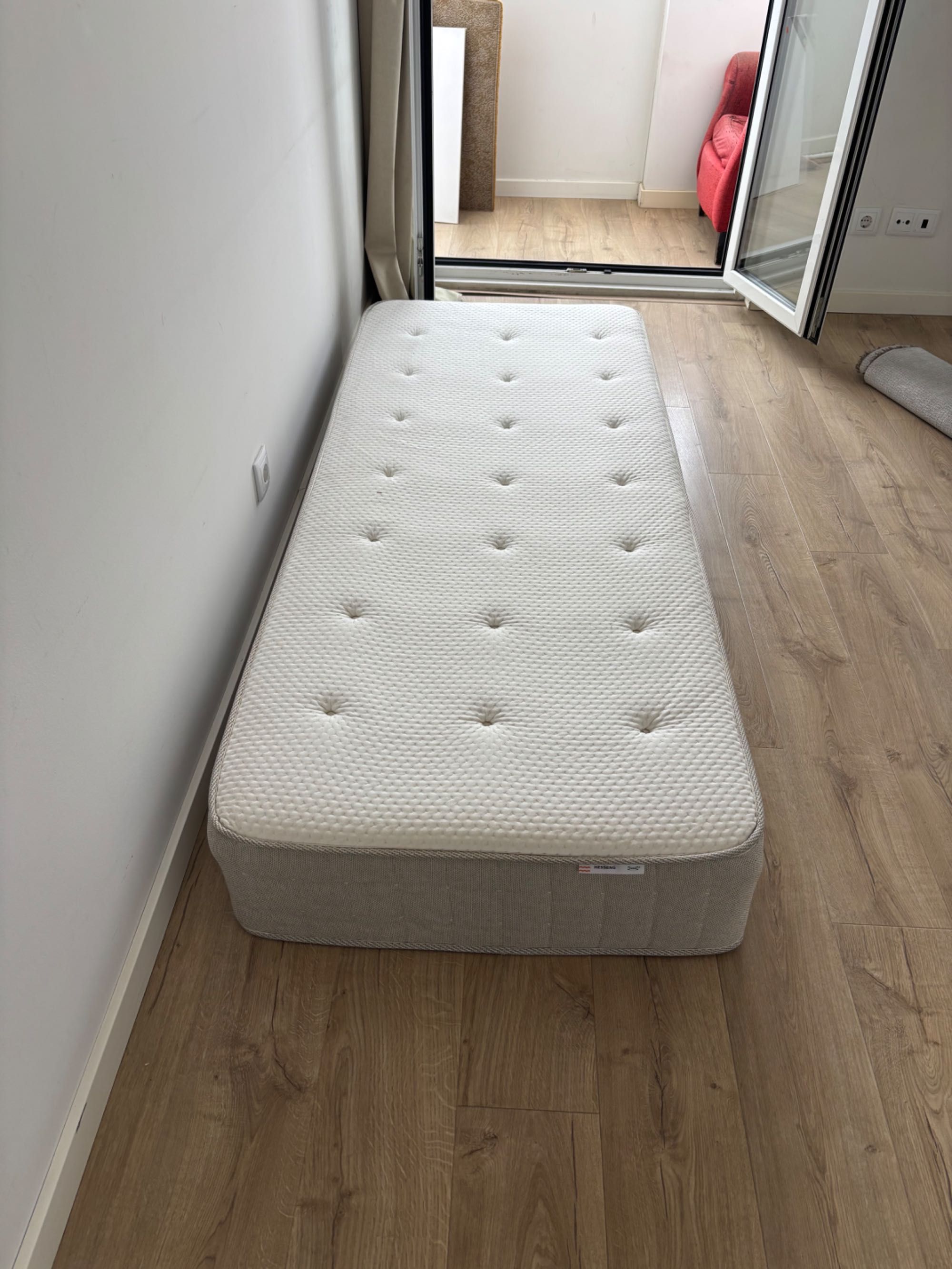 Cama Indv/ dupla com 3 gavetas tipo Hemnes ou Brimnes