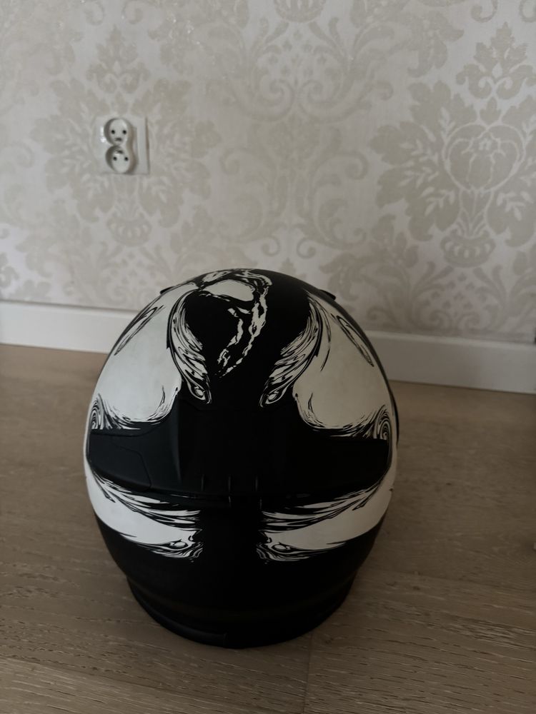 Kask motocyklowy SHOEI