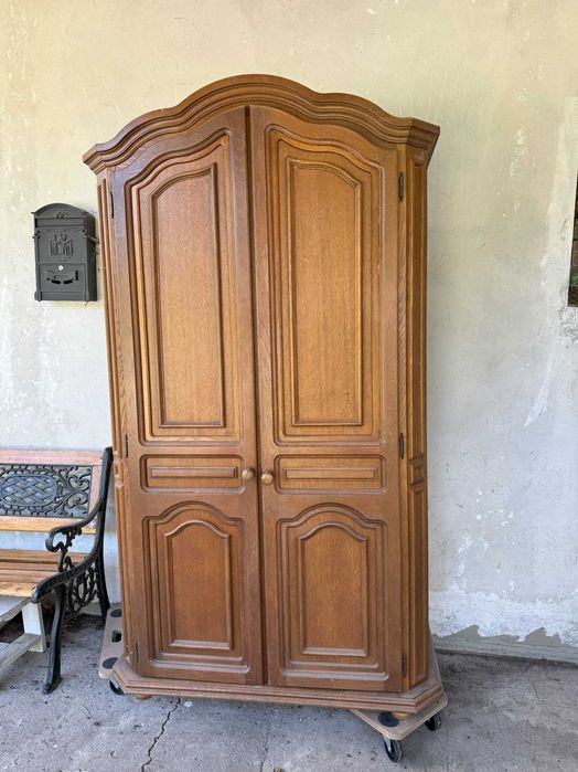 Zestaw meble różne - szafa, komoda, witryna, szafki