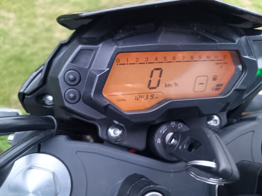Motocykl Benelli BN 125