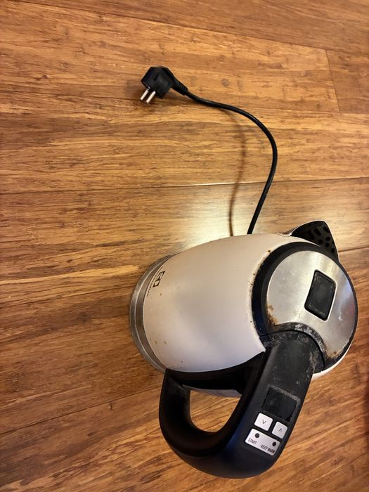 Czajnik elektryczny z kontrolą temp i trzymaniem ciepła