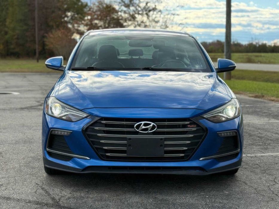 Hyundai Elantra      2018