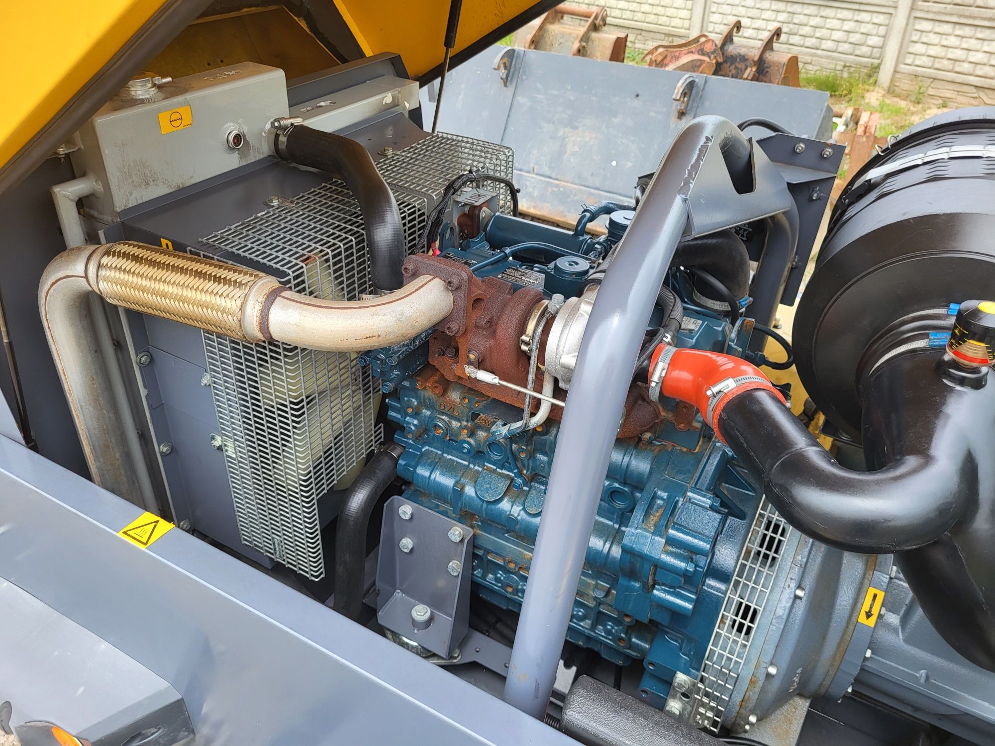 Kompresor Śrubowy Atlas Copco XAS 137 rok2014