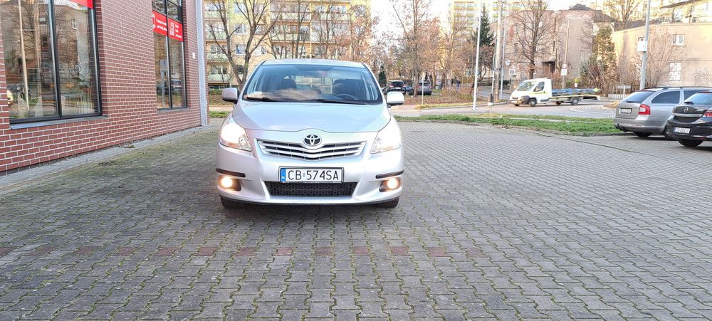 Toyota Verso 2010 rok 1.8 Gaz  Model po liftingu7 miejsc 6 biegów