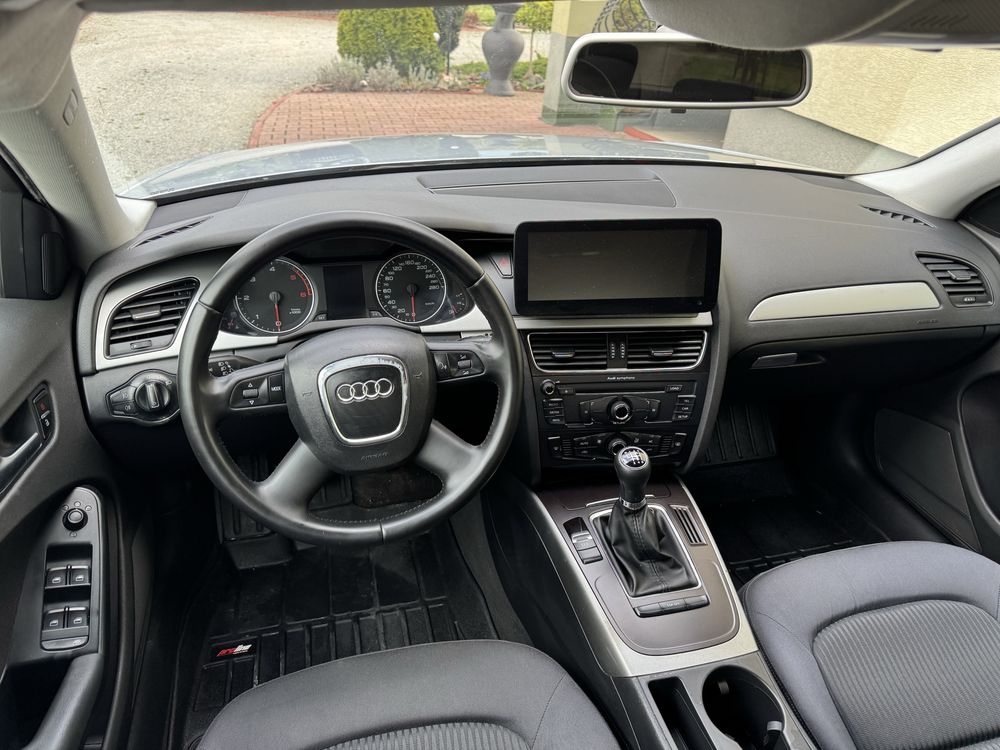 Audi A4 B8 2.0 TDI 143KM **opłacony**manual**navi**kamera**klima**