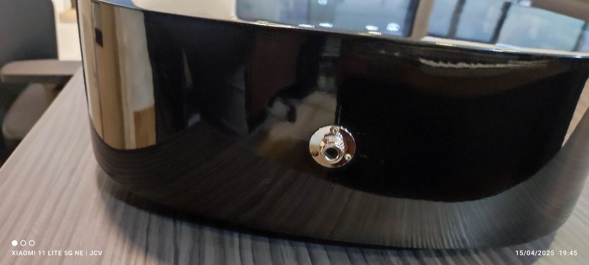 Guitarra Fender como nova