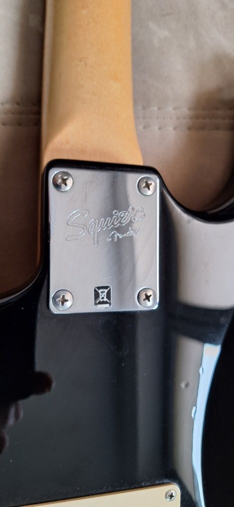 Gitara Squier Affinity stratocaster DOINWESTOWANA
