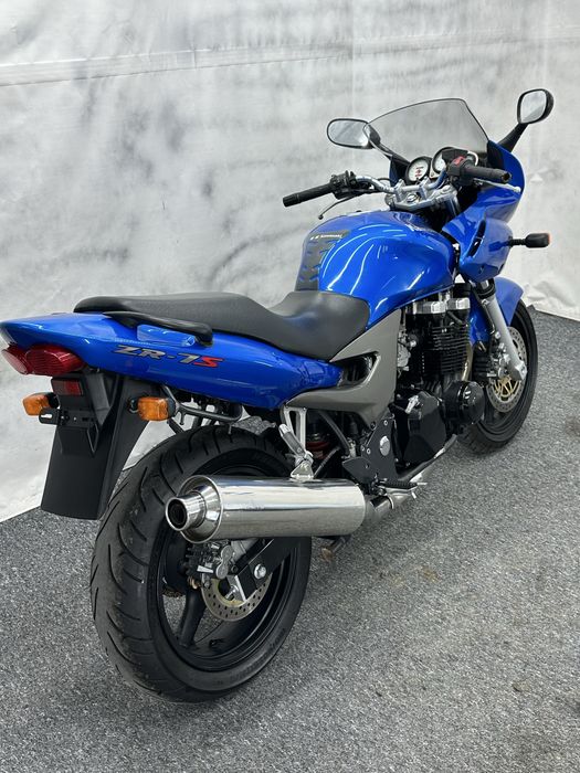 Kawasaki ZR-7S Zadbany