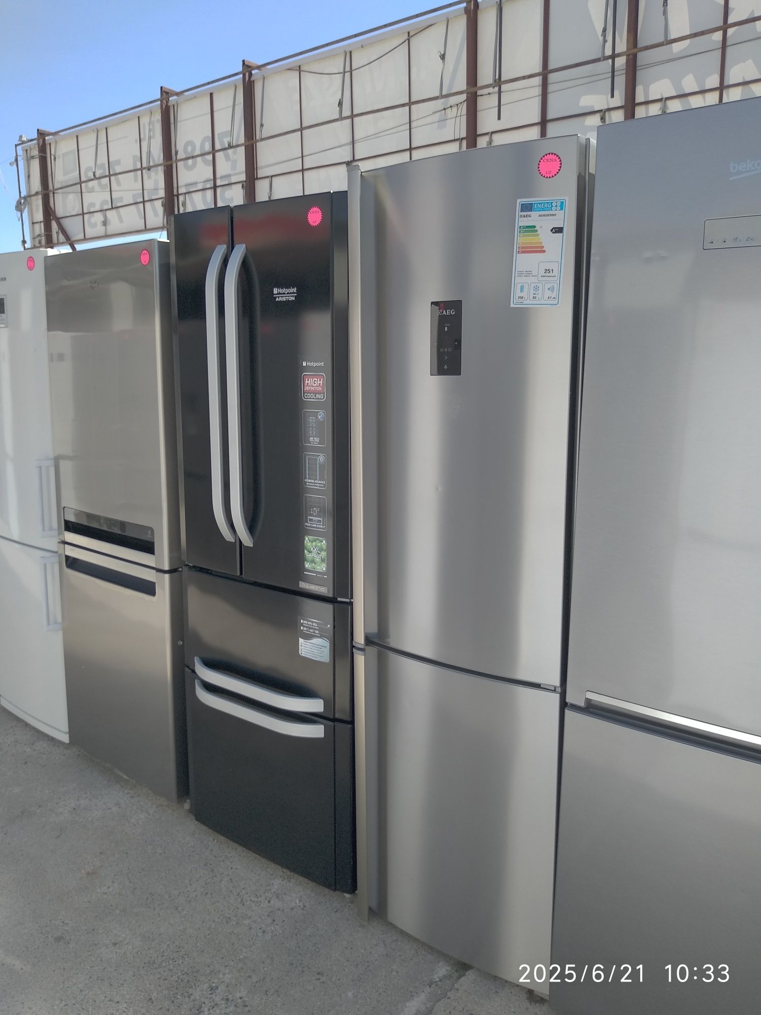 OUTLET Janki ul Wspólna 6 Lodówka używana Whirlpool WBA43983