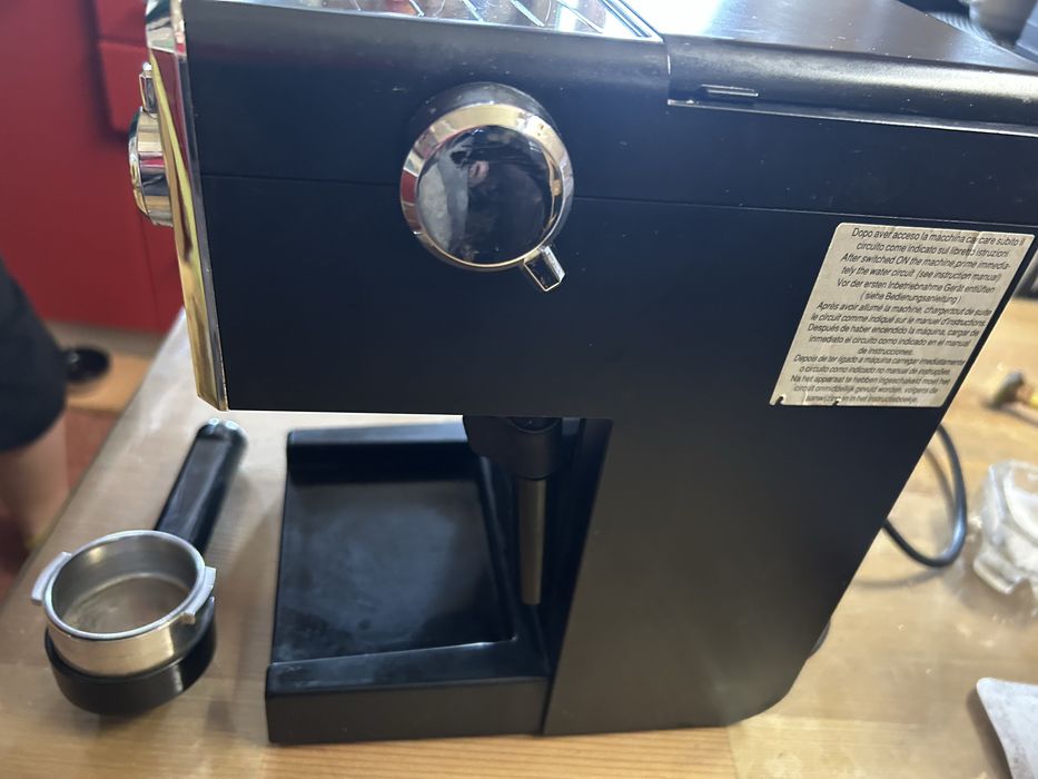 Кавоварка PHILIPS SAECO Poemia HD8423/09
