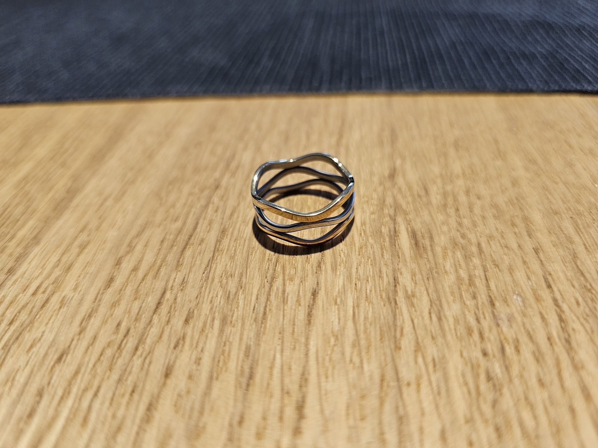 Wyjątkowy pierścionek obrączka ze stali chirurgicznej r. 13