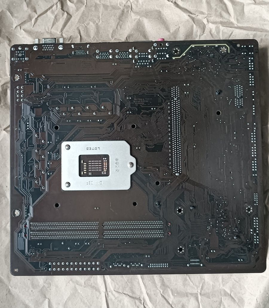 Продам Материнську плату Gigabyte b560M H
