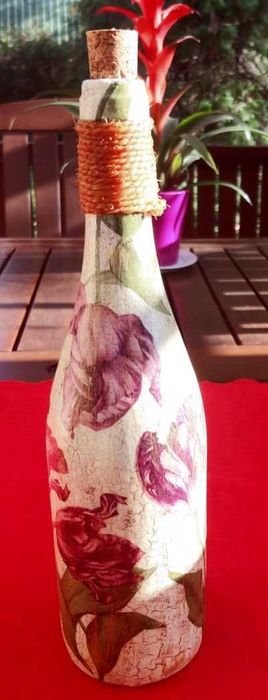 Ozdobna butelka decoupage