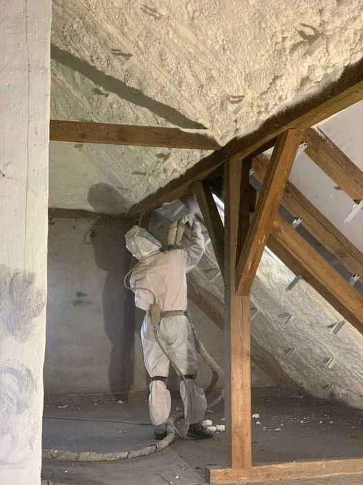 Ocieplenie pianą PUR dachu, piana PUR WIESZAKI GRATIS, JUŻ OD 65 ZL/M2