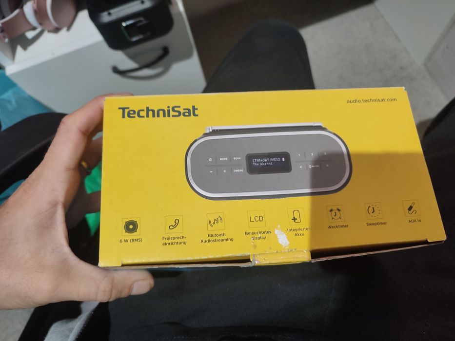 Coluna portátil com FM