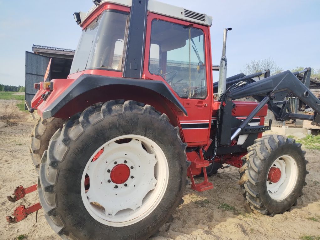 International 845 XL