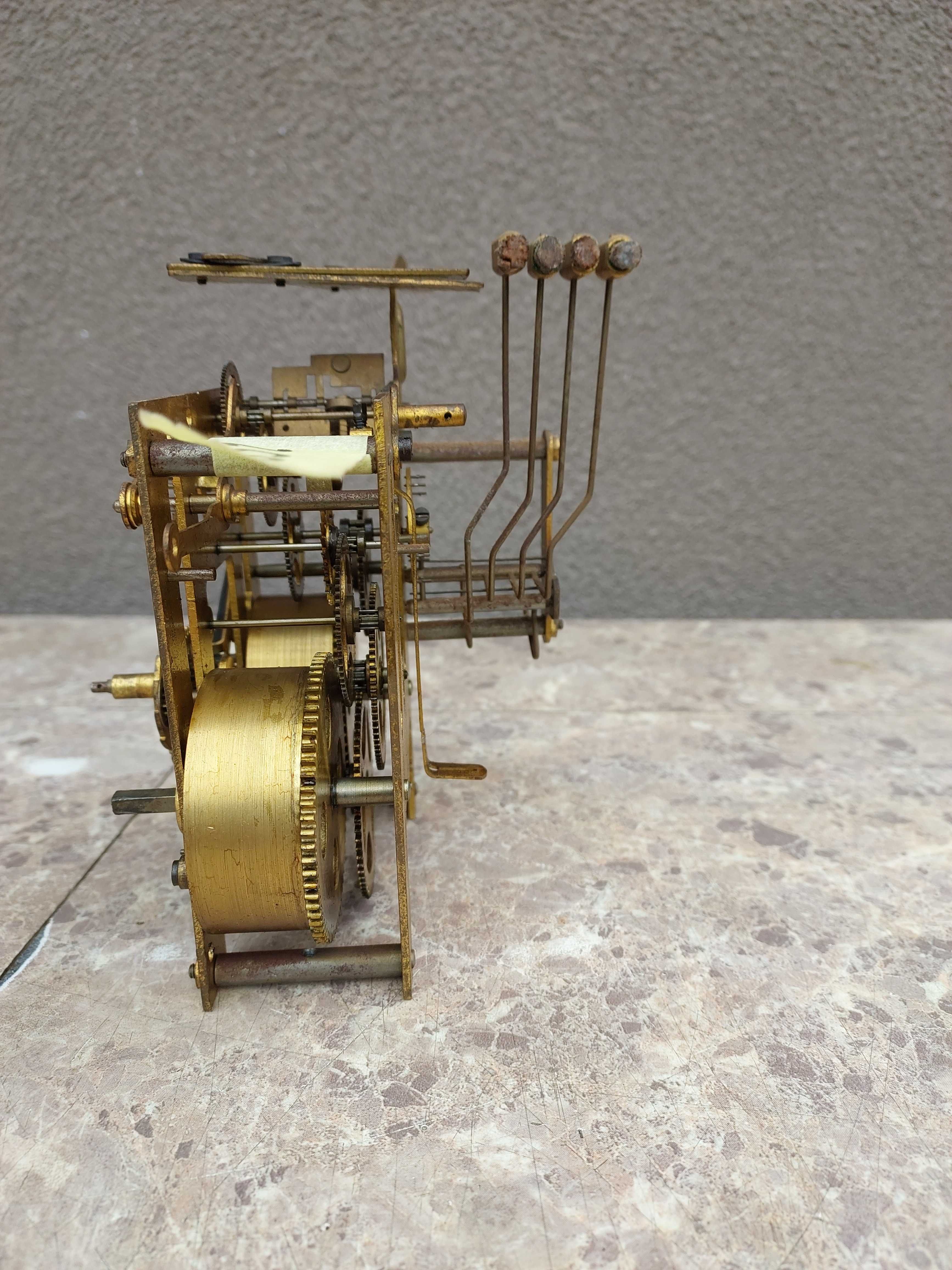 552 Mechanizm starego zegara ściennego HAU cztery młotki sprawny