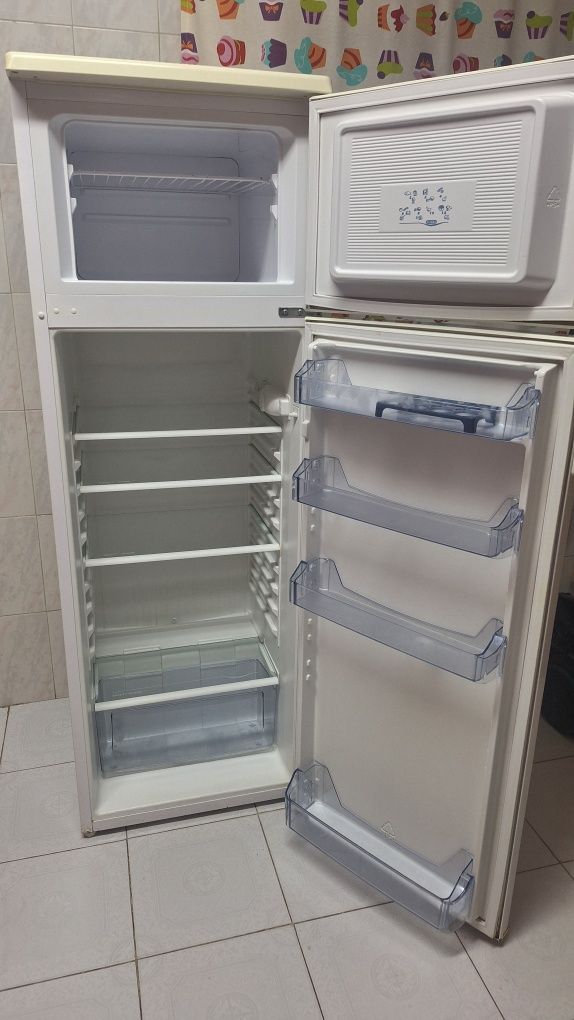 Frigorifico para peças