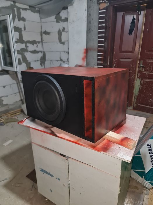 Продам готовий короб для сабвуфера