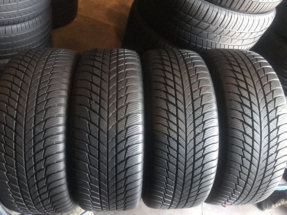 225/50/18 R18 Bridgestone Blizzak LM001 RSC 4шт зима