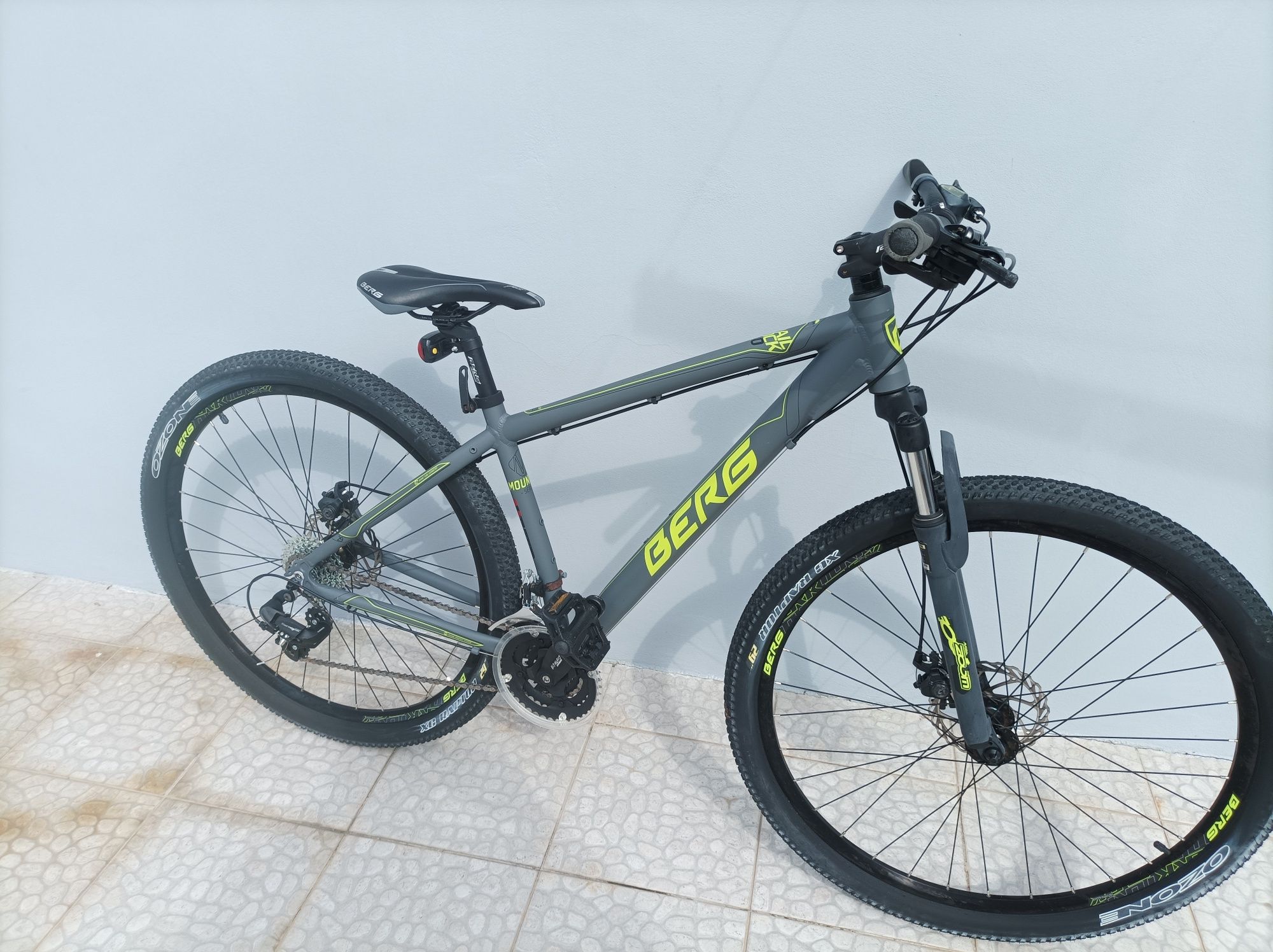 Bicicleta berg roda 29