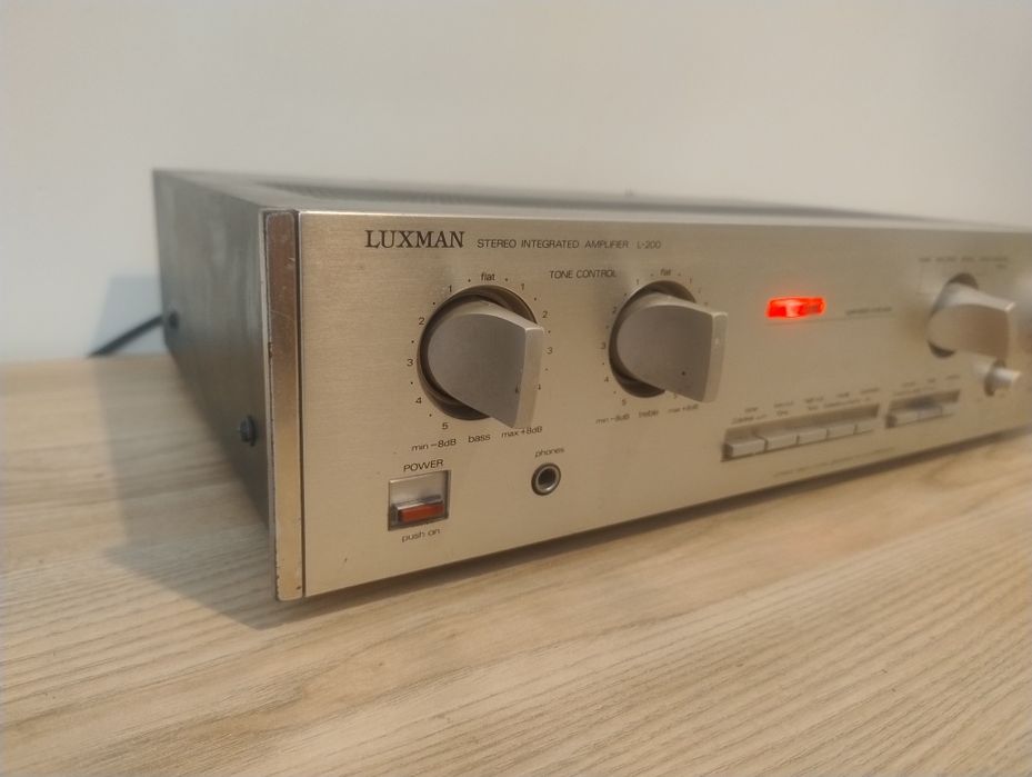 Wzmacniacz Luxman L-200