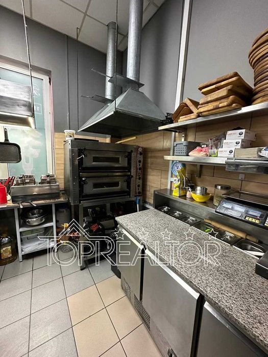 Готовий ресторан з обладнанням та меблями в оренду на Олексіївці.