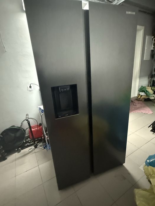 Lodówka SAMSUNG z kostkarka