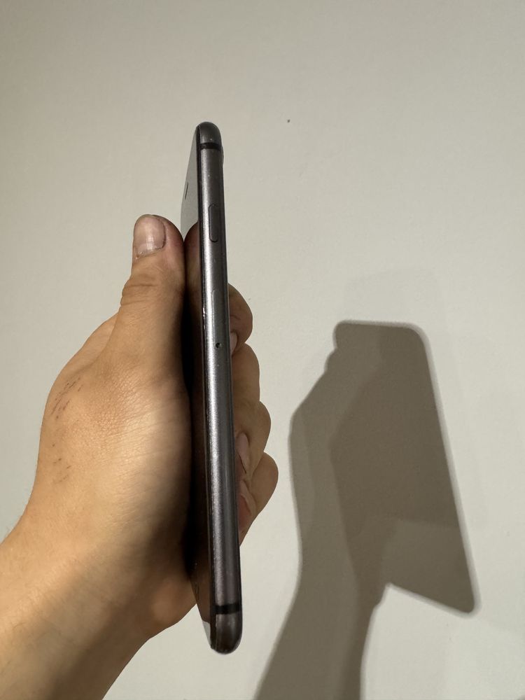 Iphone 8 64gb R-sim