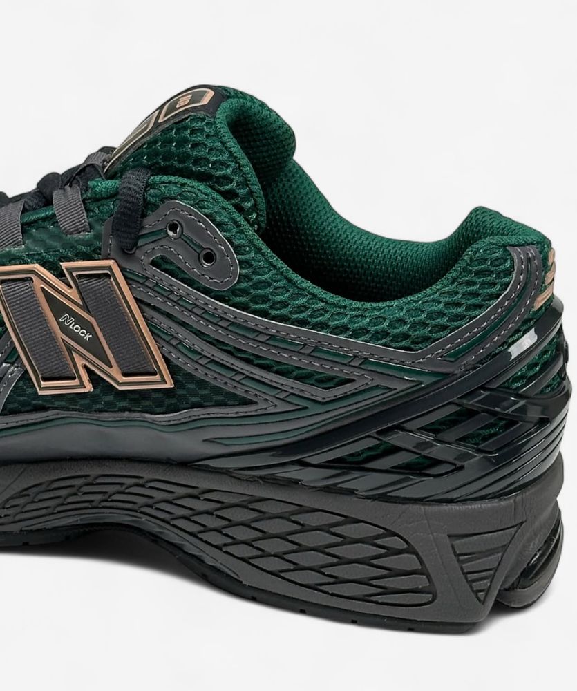 Оригінальні Кросівки New balance 1906r