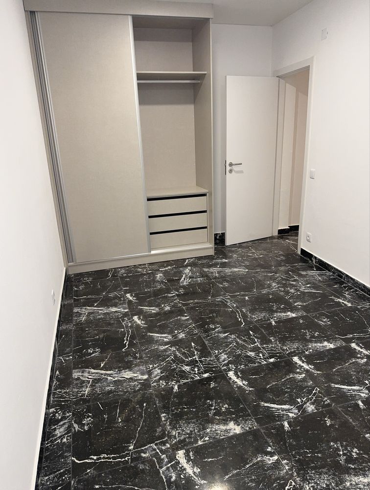 Vivenda T2 remodelada nova para estreia