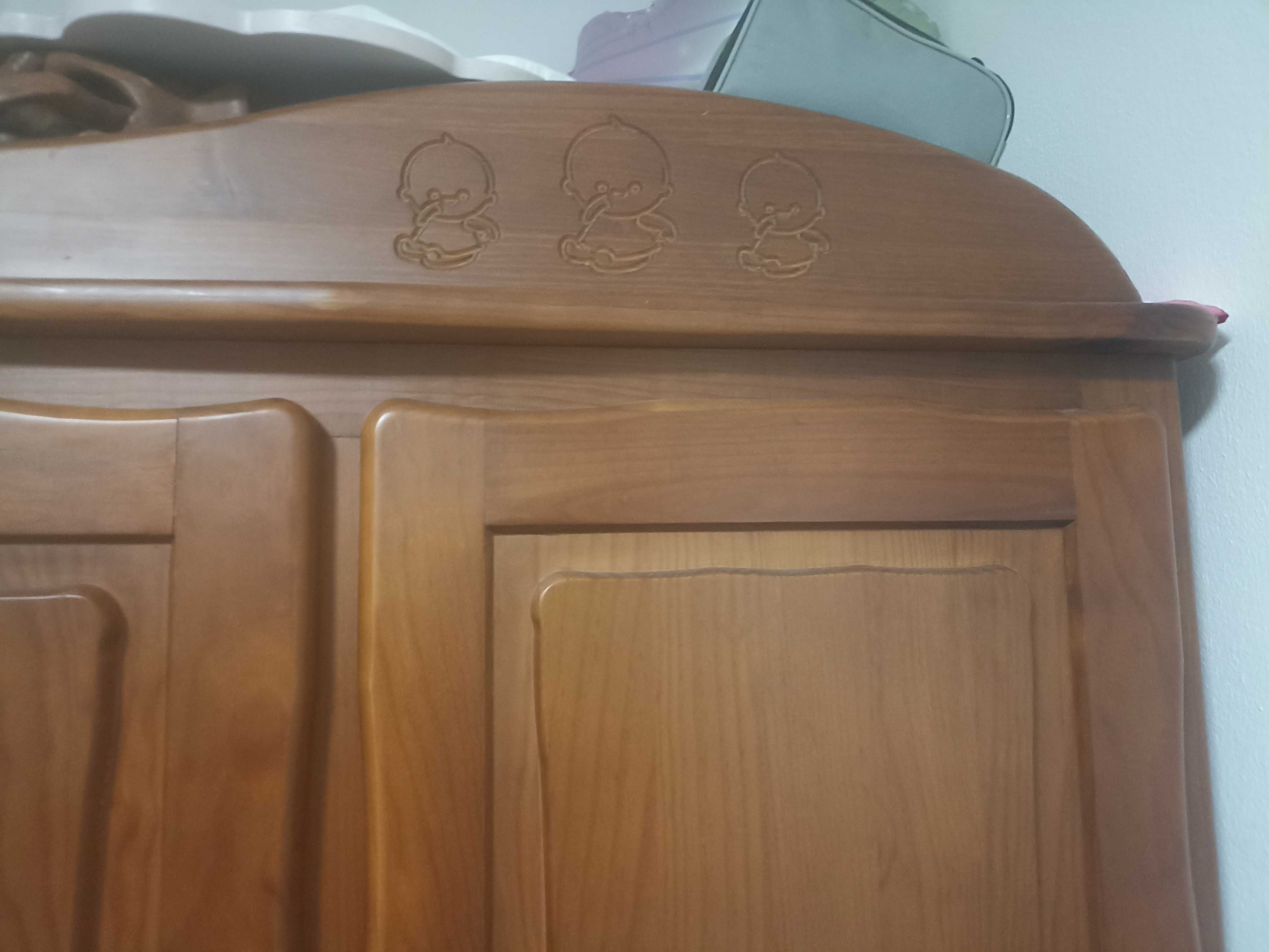 Quarto de criança em pinho