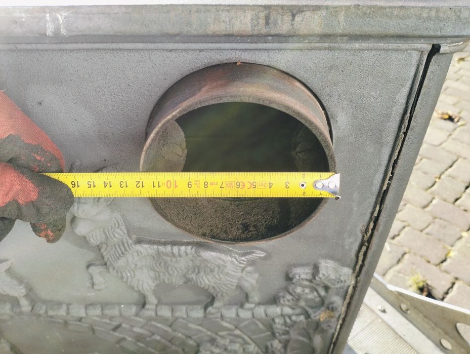 Duży żeliwny piec kominek taki jak jotul 118