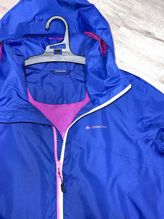 вітровка на дівчинку Quechua розмір хs-s